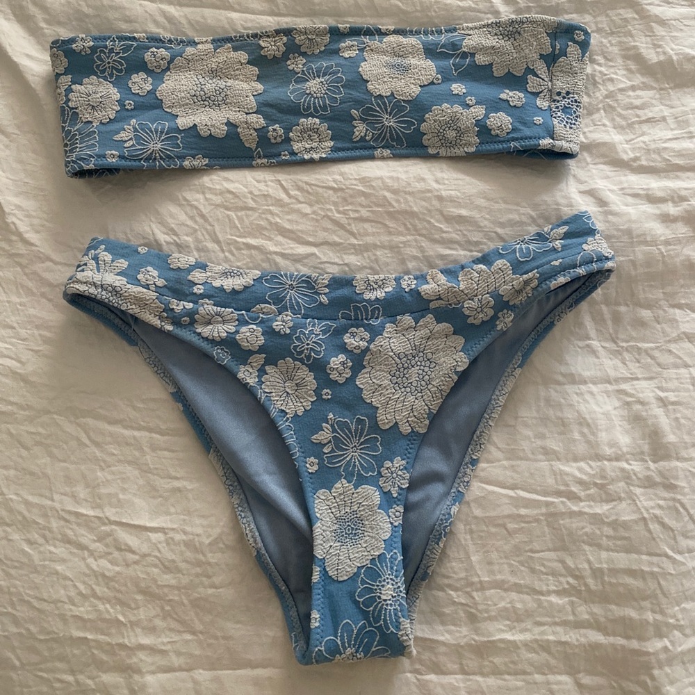 Triangl bathing suit